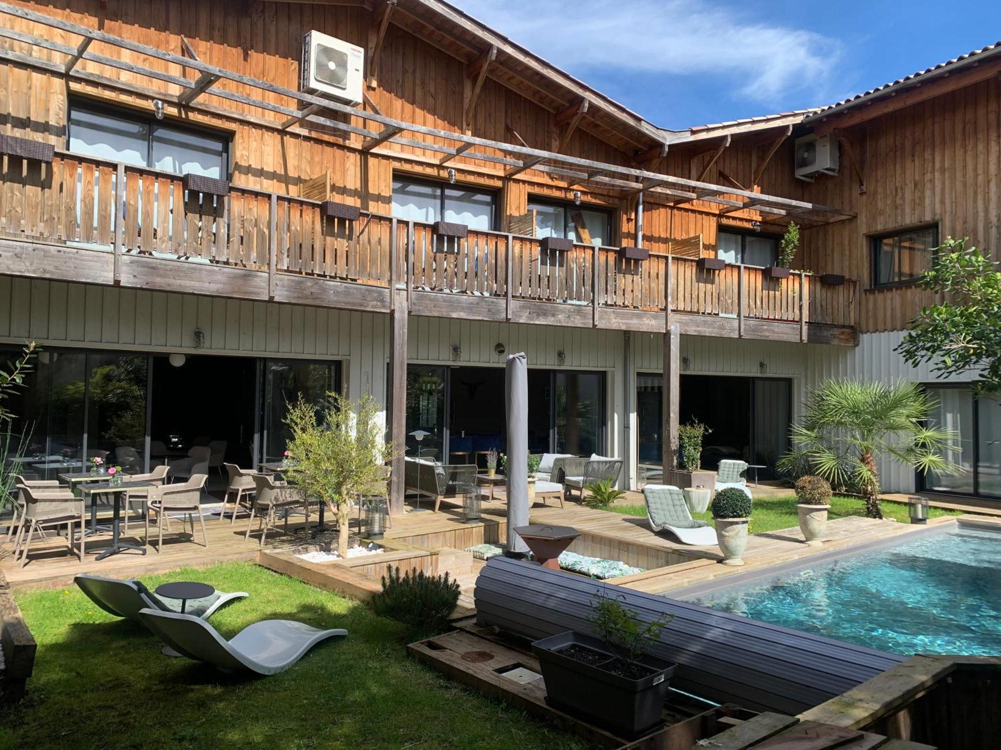 La Cabane D'Ambroise Bordeaux Exterior photo